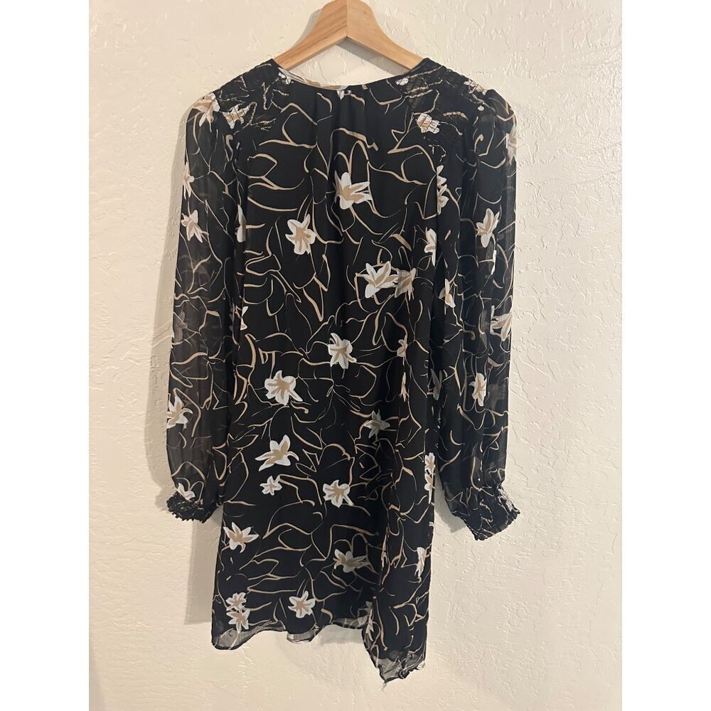 Elizabeth & James Y Black & White Gauzy Floral Long Sleeved Spring Mini Dress - Picture 11 of 11